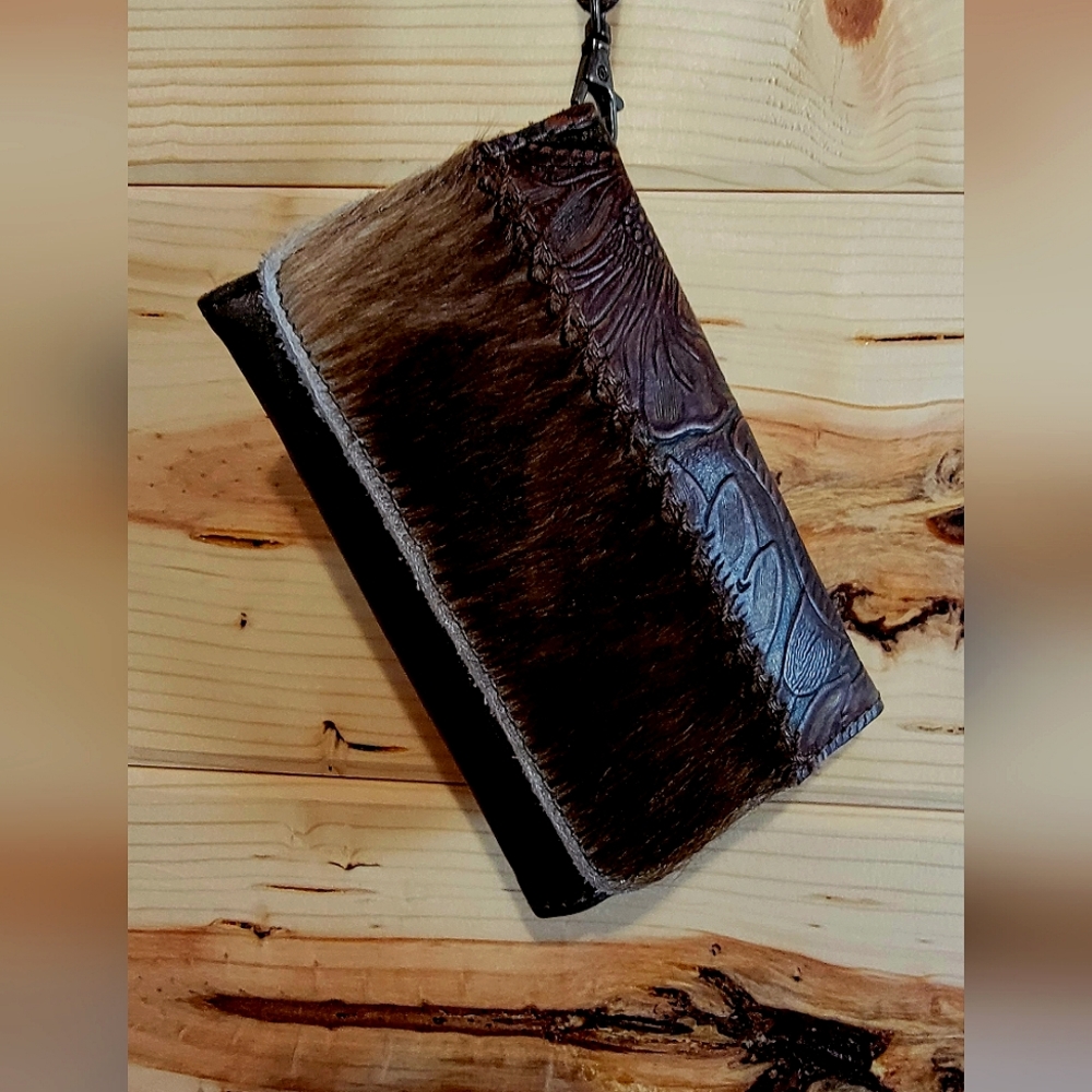 COWHIDE HAIR ON WRISTLET PHONE WALLET | NWOT